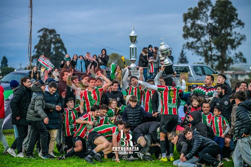 Colón se corona en ambas categorías del Clausura de Cardona — imagen 3