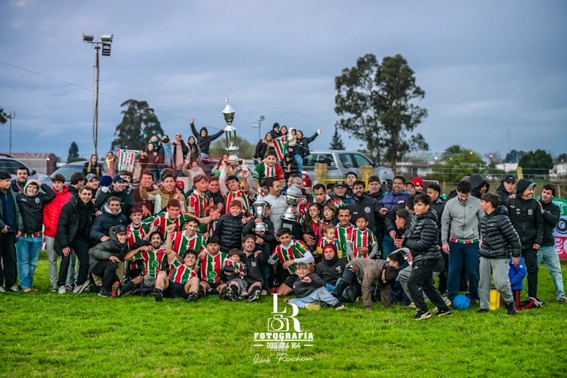 Colón se corona en ambas categorías del Clausura de Cardona — imagen 1